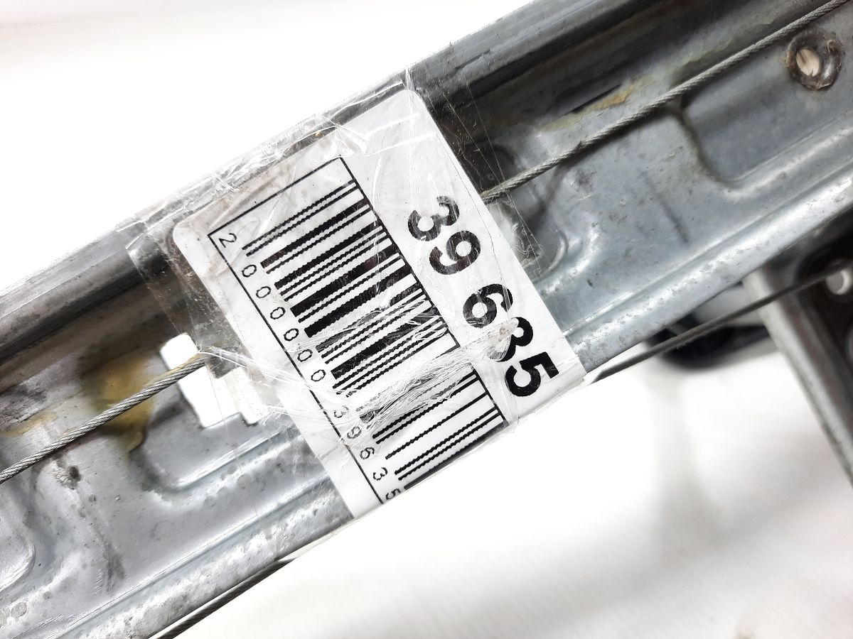 Compass Стеклоподъемник двери задней правой механический (ручной) Jeep Compass 2007-2017 5074938AA Jeep Compass 6