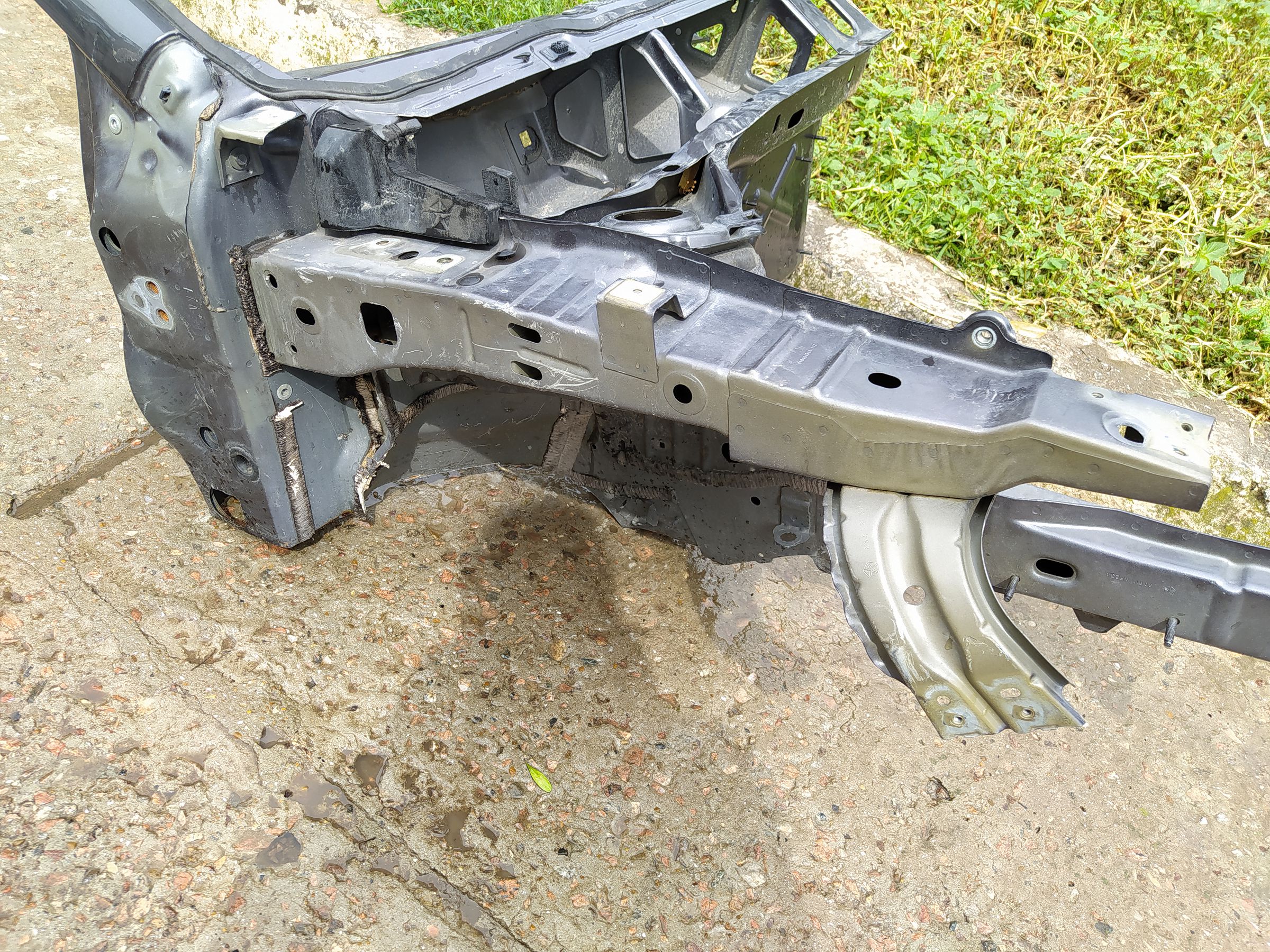 200 limited Четверть передняя правая Chrysler 200 Limited 2015-2017 68267070AB Chrysler 200 Limited 4