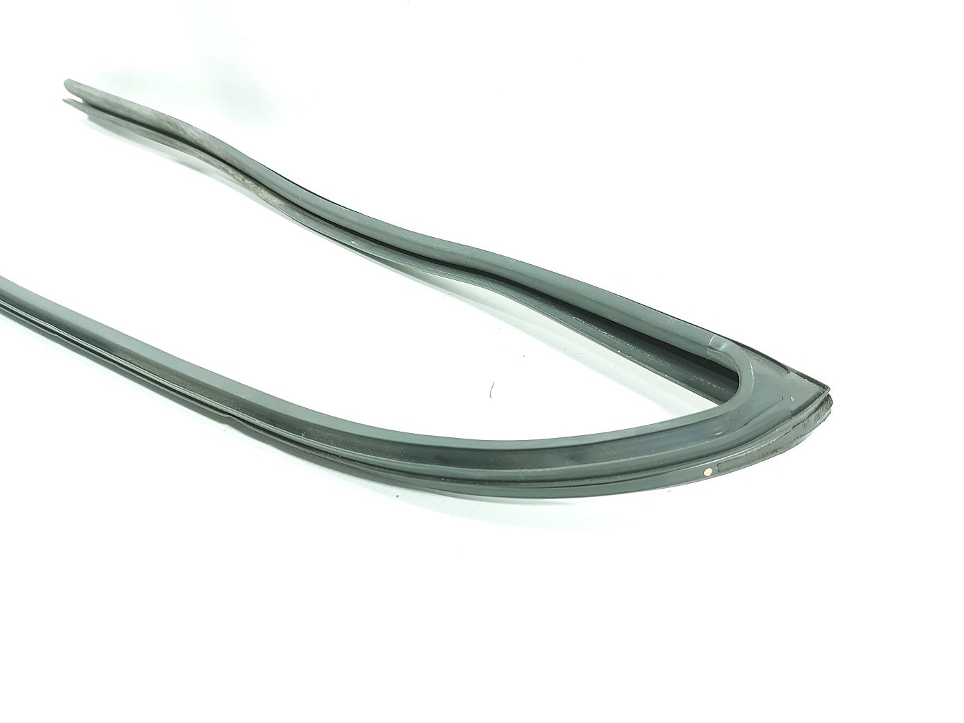 Sentra Направляющая резинка стекла двери задней правой Nissan Sentra 2013-2019 823303SG0A Nissan Sentra 2