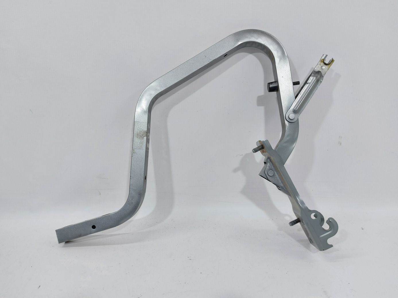 6 Петля кришки багажника права Mazda 6 2014-2015 GHK152710E Mazda 6 2 6 Петля кришки багажника права Mazda 6 2014-2015 GHK152710E Mazda 6 2