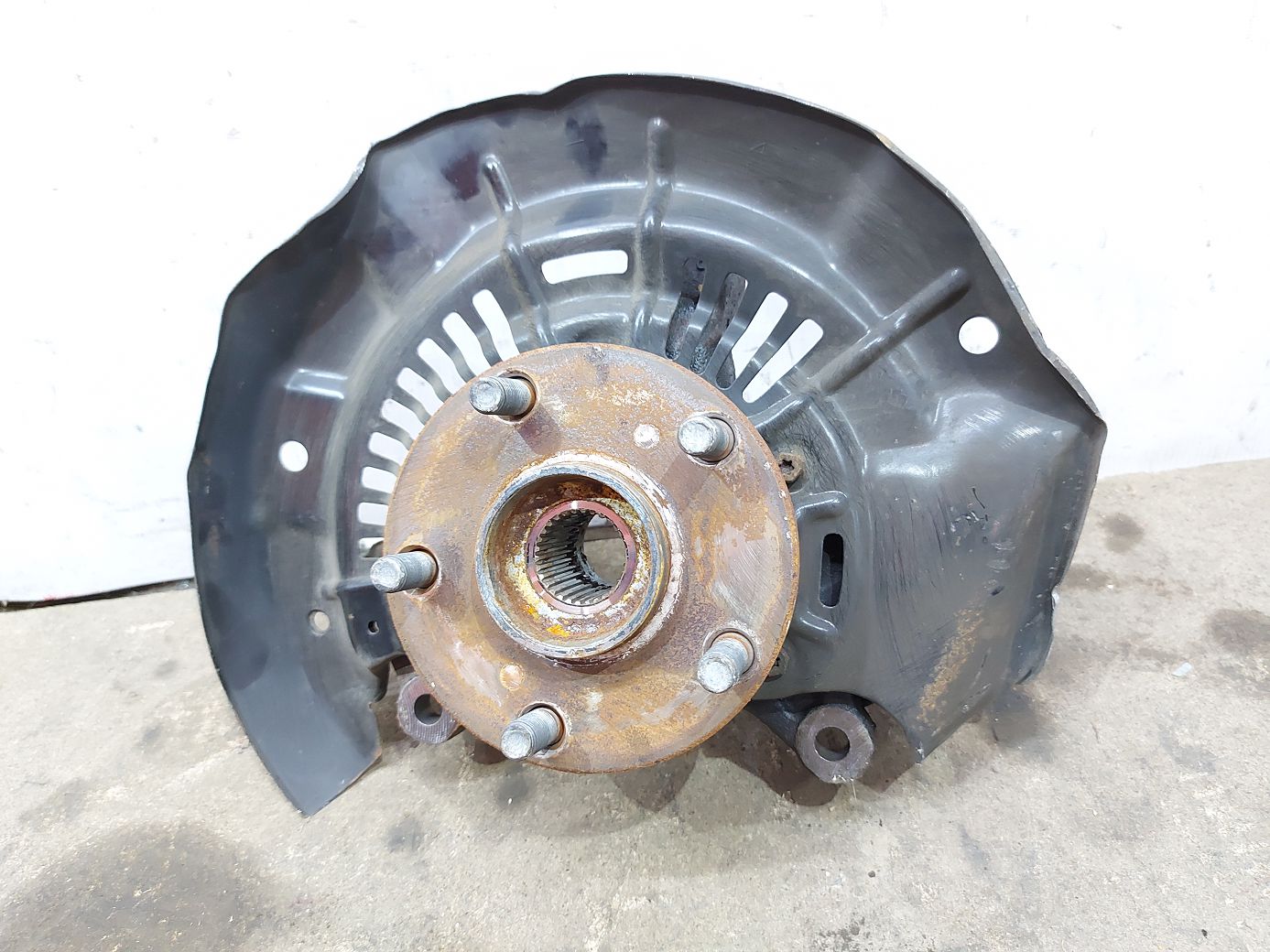 Sienna Поворотний кулак передній лівий Toyota Sienna 2011-2020 4321208030 Toyota Sienna 3