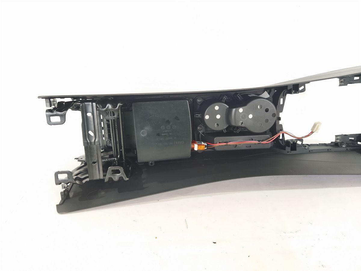 A4 Консоль центральная Audi A4 2009-2016 8K0863244E6PS Audi A4 17