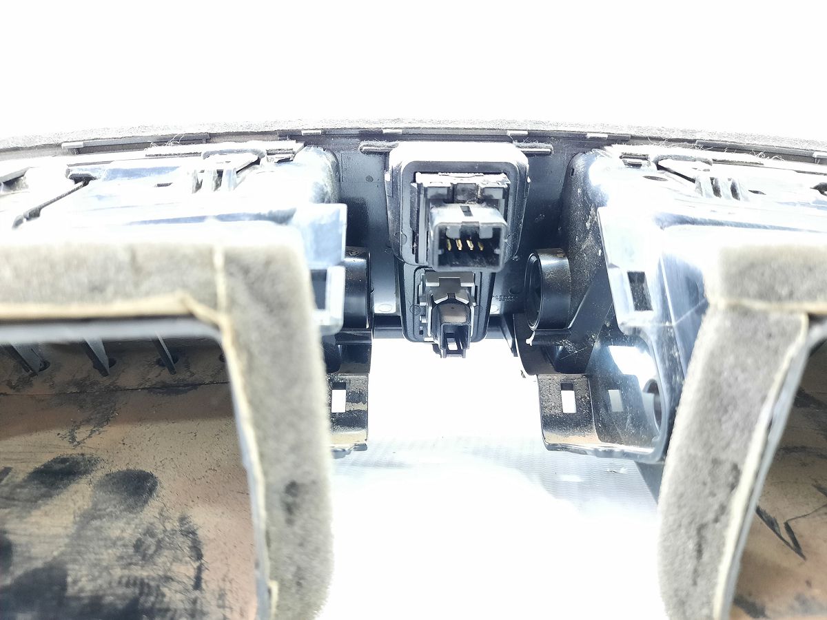 Sentra Решітка повітроводу торпеди центральна Nissan Sentra 2013-2019 250203RA0A Nissan Sentra 8