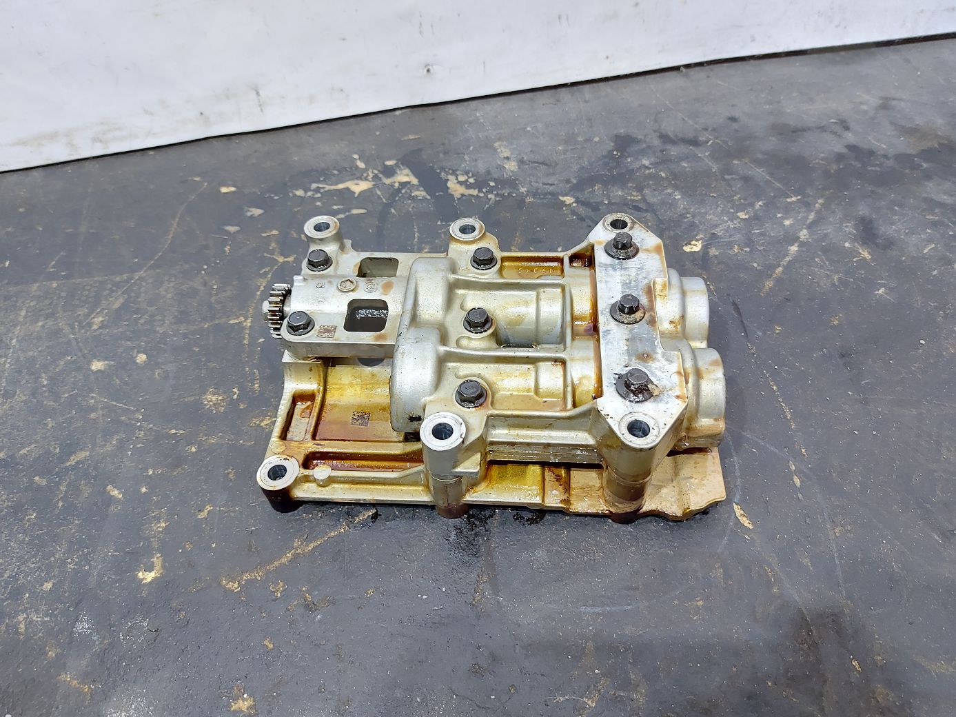 Altima. Вал балансировочный с масляным насосом Nissan Altima 2013-2016 124103TA0B Nissan Altima