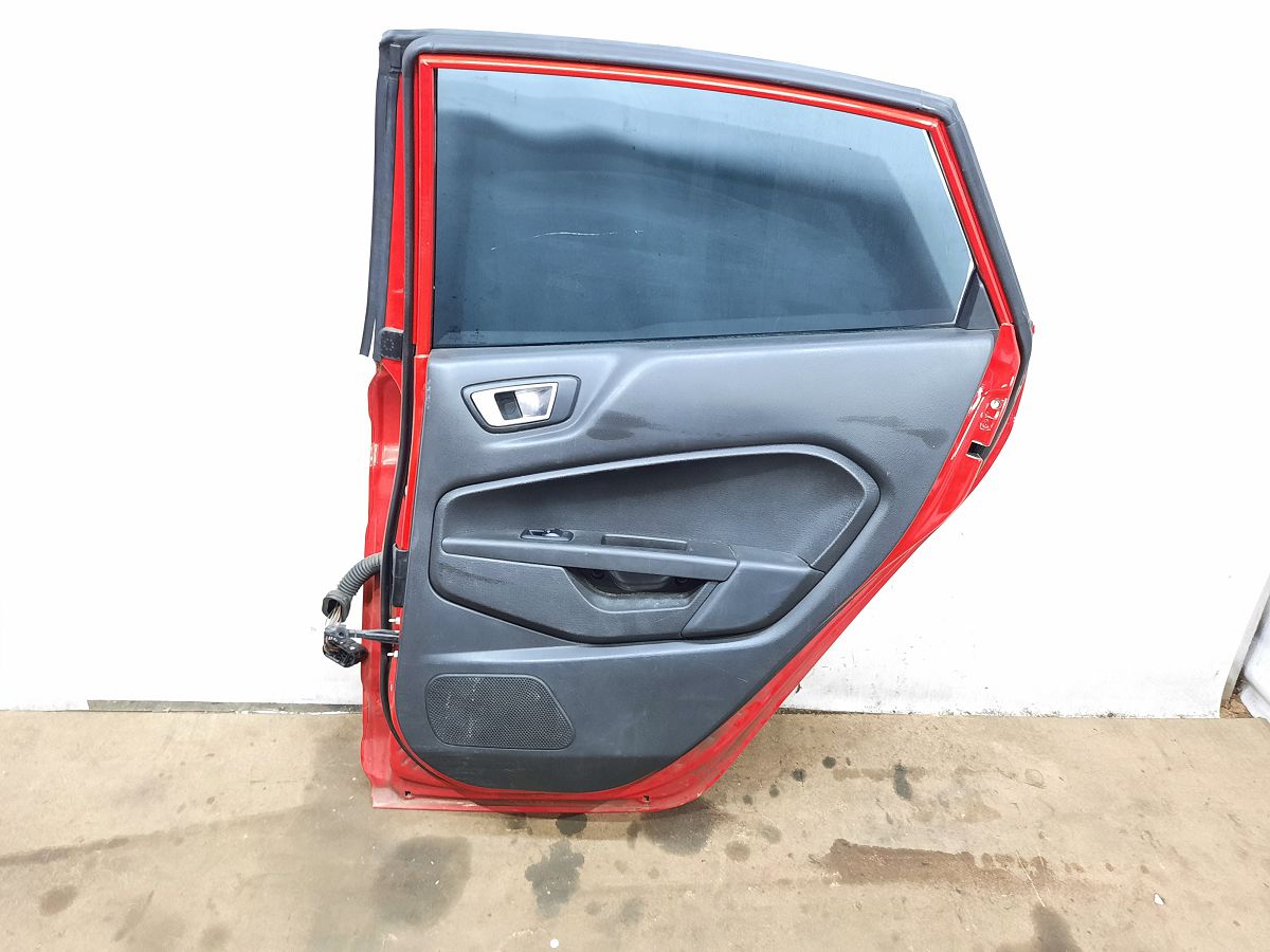 Fiesta sedan. Дверь задняя правая Ford Fiesta sedan 2011-2019 G2BZ5424630A Ford Fiesta sedan