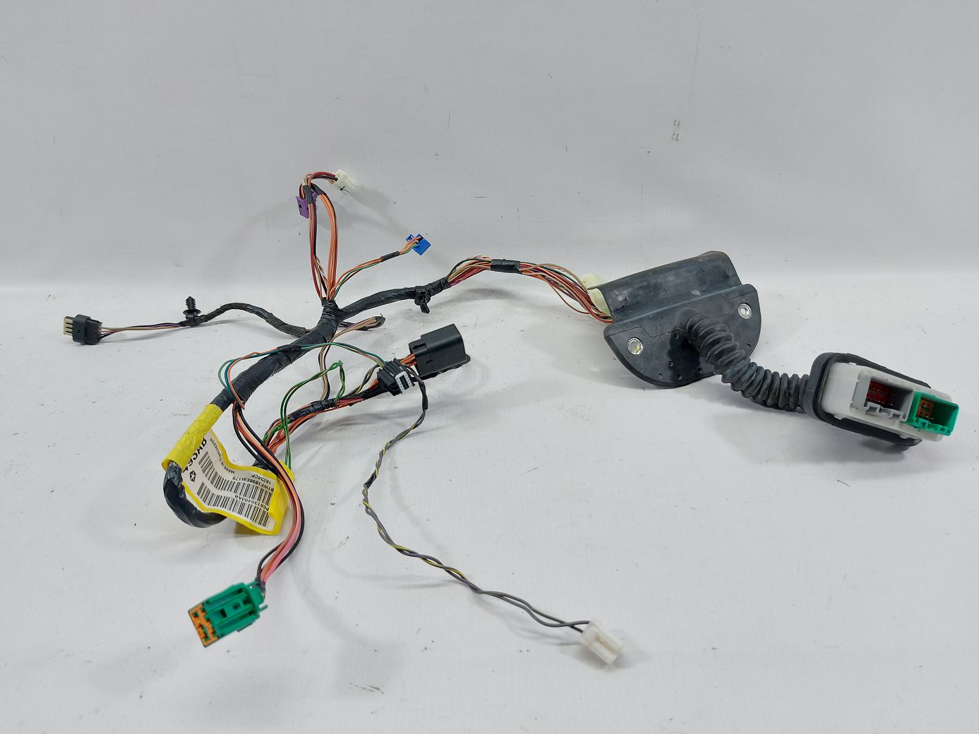 Grand caravan. Проводка дверей передньої лівої Dodge Grand Caravan 2017 68139493AD Dodge Grand Caravan