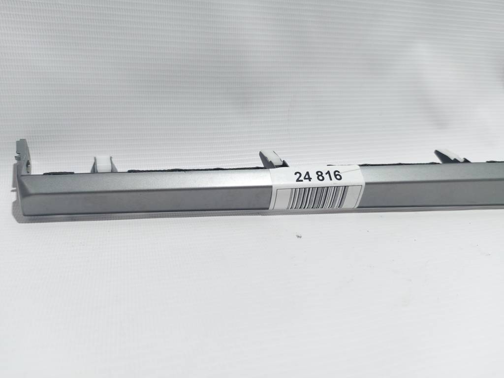 Elantra Накладка торпеди права декоративна Hyundai Elantra 2017-2018 84790F2000UN5 Hyundai Elantra 4