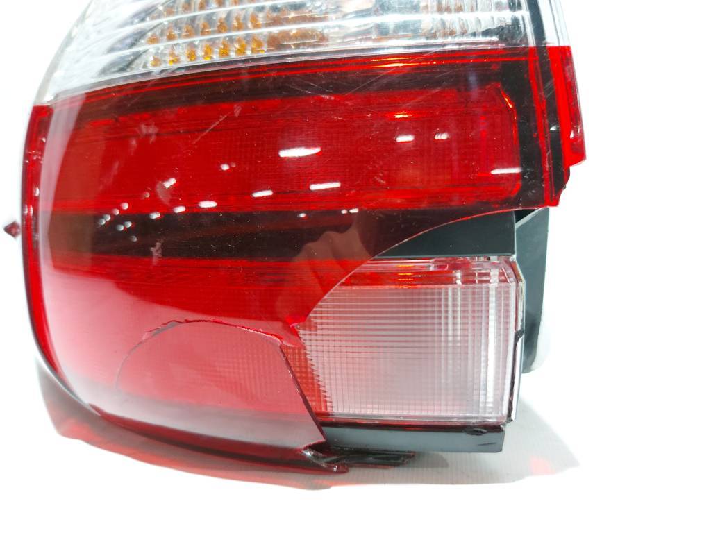 Товары с дефектами Фонарь задний левый (разбит) Toyota SIENNA 2015-2019 8156008050 Toyota SIENNA 3