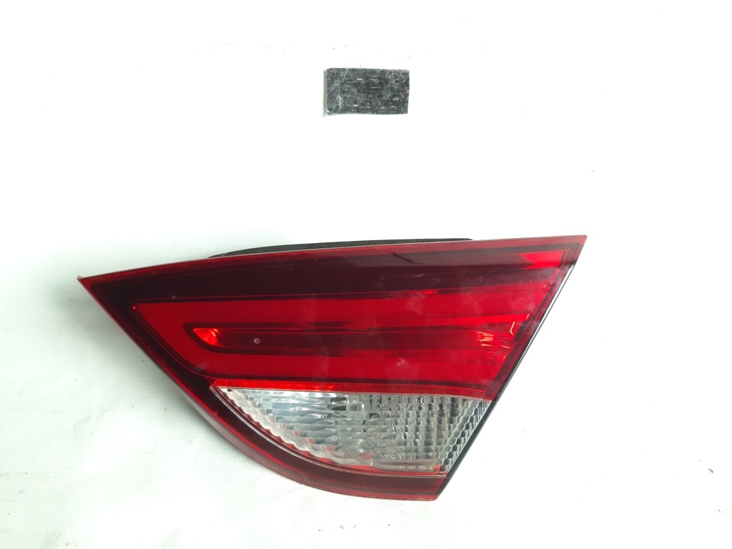 200. Фонарь крышки багажника правый Chrysler 200 2015-2017 68110364AB Chrysler 200