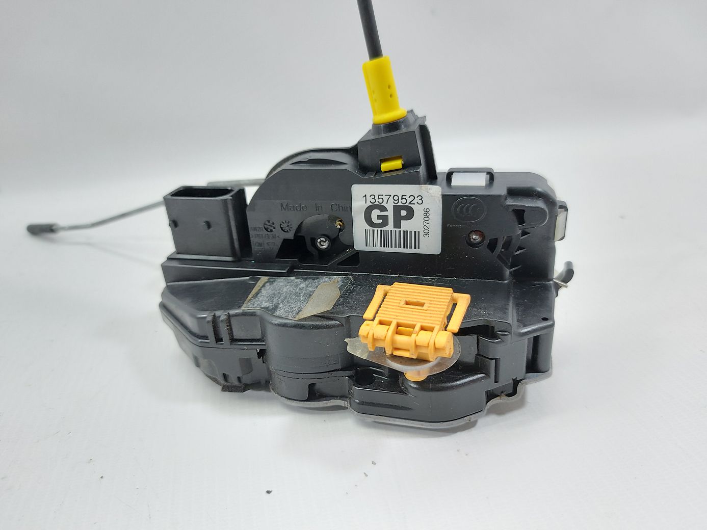 Malibu Замок двері передньої правої Chevrolet Malibu 2013-2015 13579523 Chevrolet Malibu 3