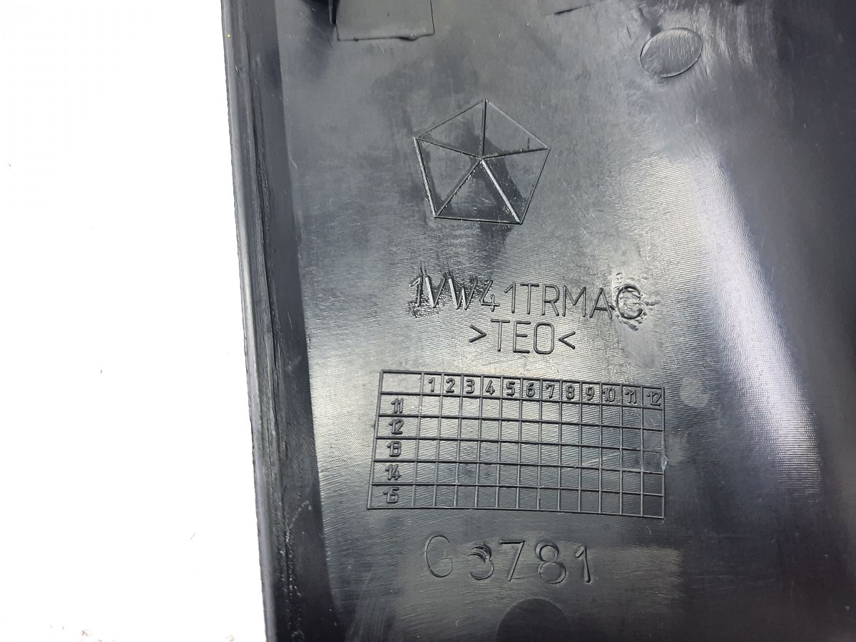 Dart Накладка порога передня ліва (кутова) Dodge Dart 2013-2019 5SL65DX9AA Dodge Dart 5