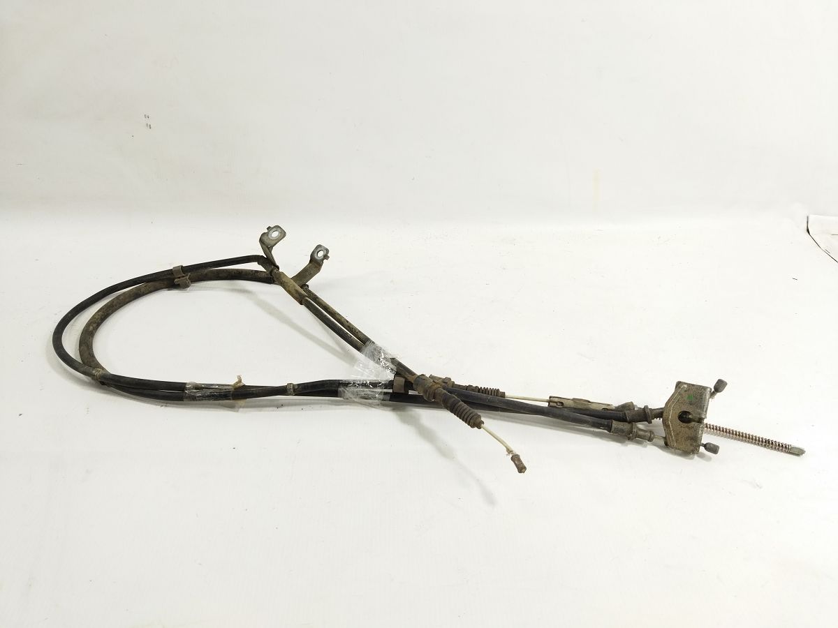 Fiesta. Трос гальма стоянки лівий/правий Ford Fiesta 2011-2019 BE8Z2853A Ford Fiesta Fiesta. Трос гальма стоянки лівий/правий Ford Fiesta 2011-2019 BE8Z2853A Ford Fiesta