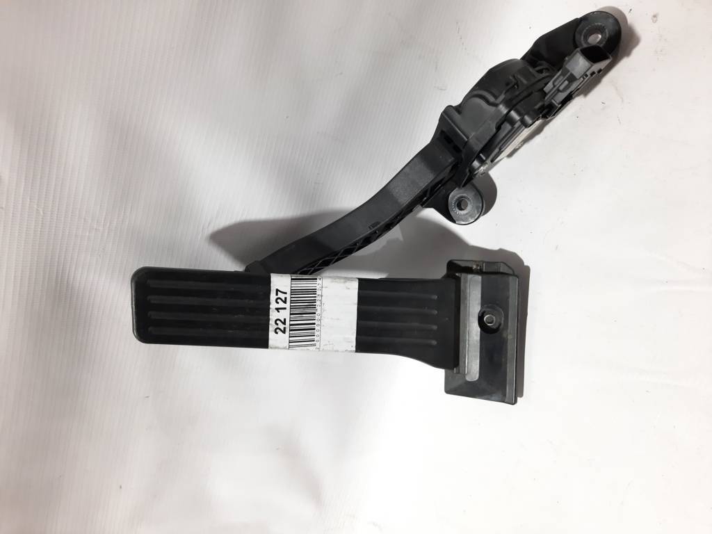 Veloster. Педаль газа Hyundai Veloster 2012-2017 327002V100 Hyundai Veloster Veloster. Педаль газа Hyundai Veloster 2012-2017 327002V100 Hyundai Veloster