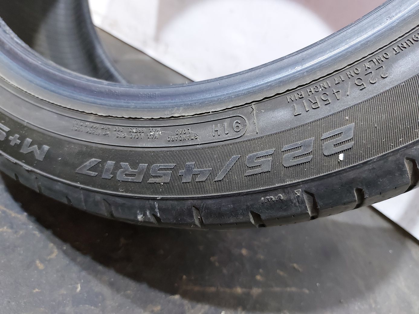 Всесезонные шины Резина Cooper Adventurer 225/45R17 2