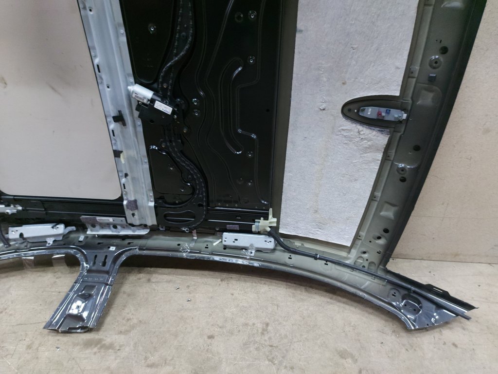 7 series Дах (метал) під люк BMW 7 2012 41317204407 BMW 7 3 7 series Дах (метал) під люк BMW 7 2012 41317204407 BMW 7 3