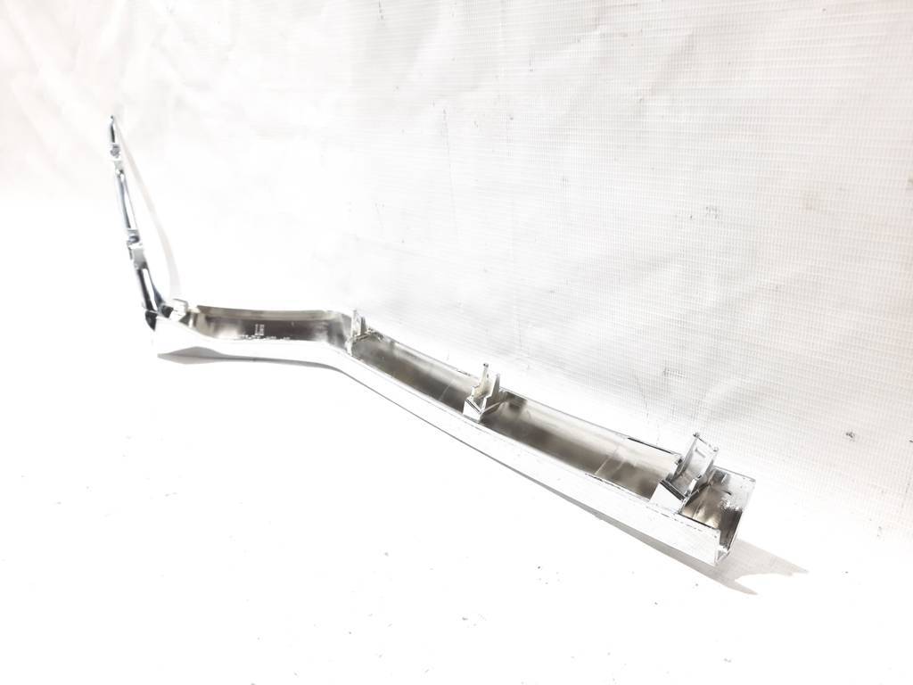 Кронштейни кріплення решітки радіатора Молдинг решітки радіатора лівий Honda CR-V `17-19 Honda CR-V 6 Кронштейни кріплення решітки радіатора Молдинг решітки радіатора лівий Honda CR-V `17-19 Honda CR-V 6