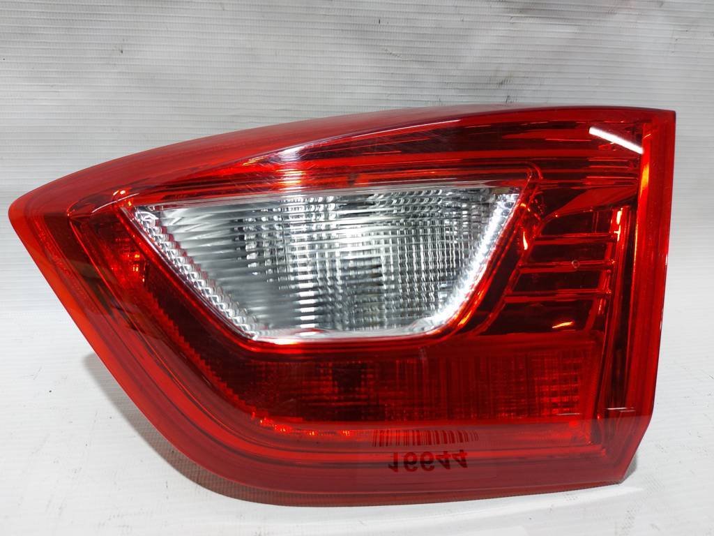 Cruze Фонарь внутренний правый Chevrolet Cruze 2016-2017 84075815 Chevrolet Cruze 1