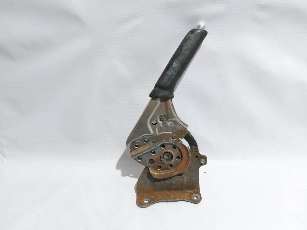 6 Важель гальма стоянки Mazda 6 2014-2016 KD3144010B Mazda 6 3