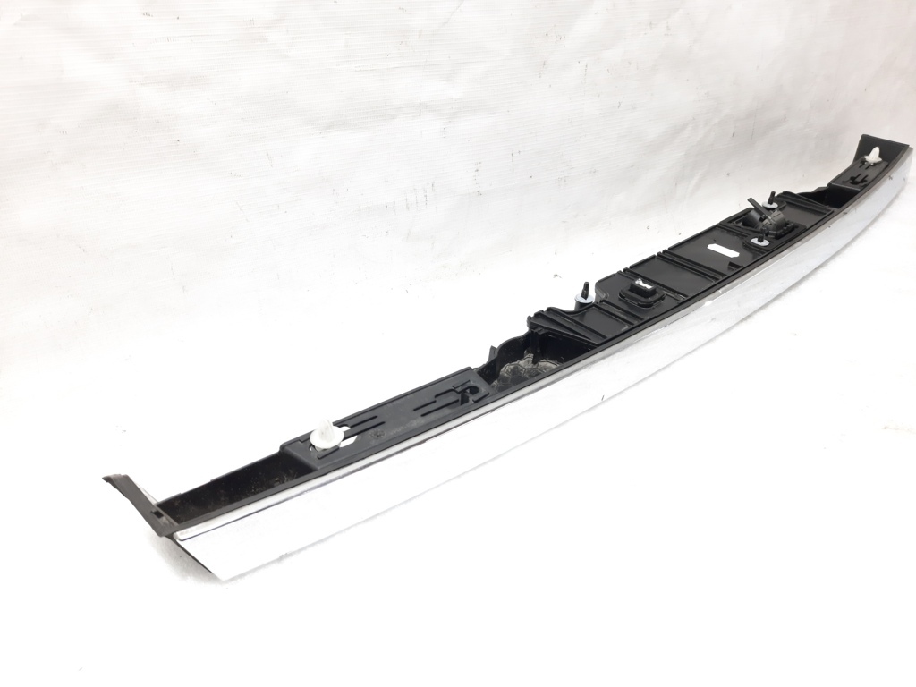 7 series Накладка крышки багажника BMW 7 2012 51137200035 BMW 7 6