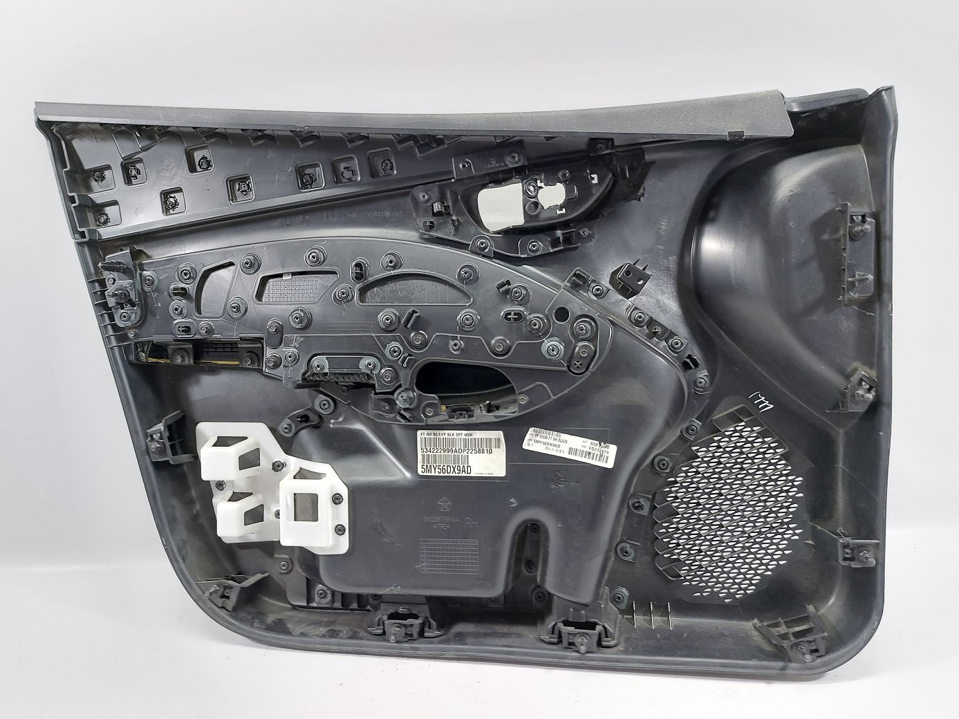 Dart Карта двери передней правой (черная, кожа) Dodge Dart 2014-2015 5MY56DX9AE Dodge Dart 3
