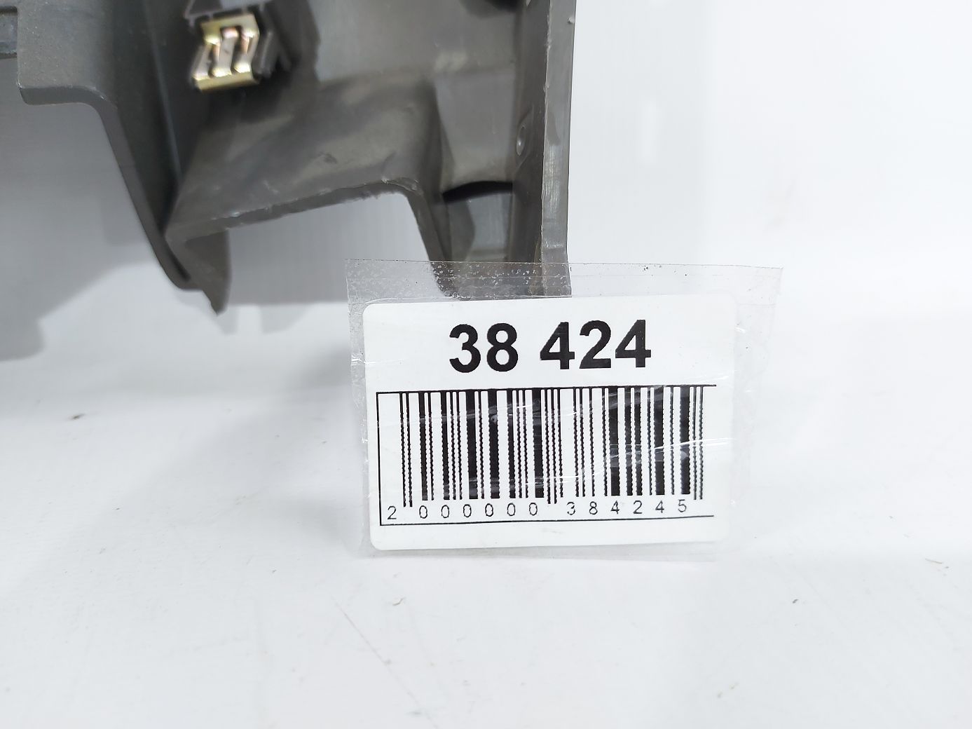 Malibu Накладка торпеди нижня ліва Chevrolet Malibu 2016-2021 84230212 Chevrolet Malibu 4