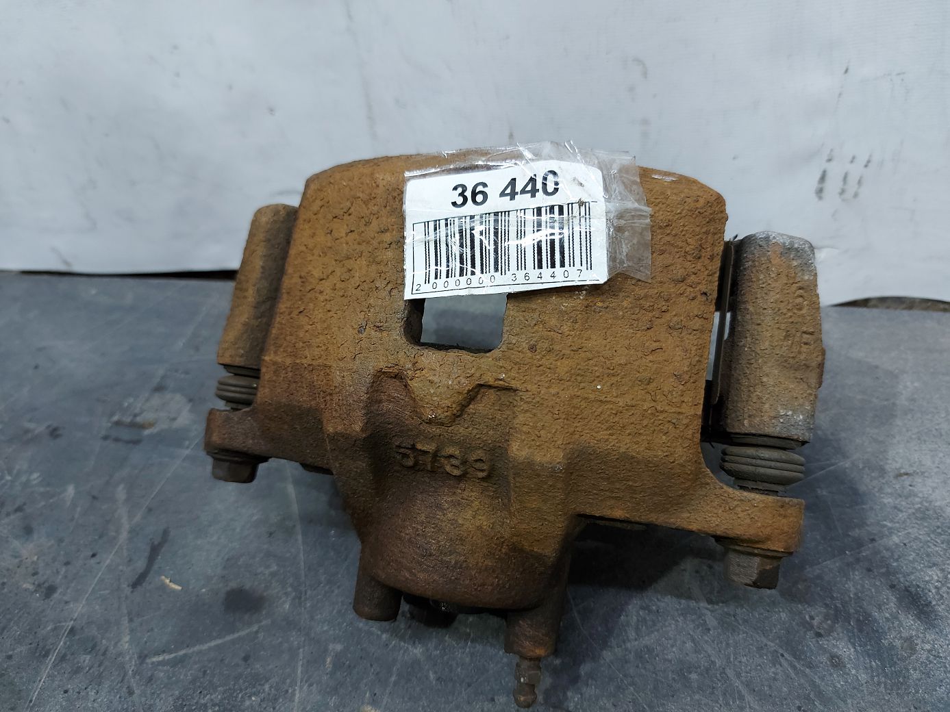 Compass. Супорт гальмівний передній правий Jeep Compass 2007-2017 5191238AA Jeep Compass