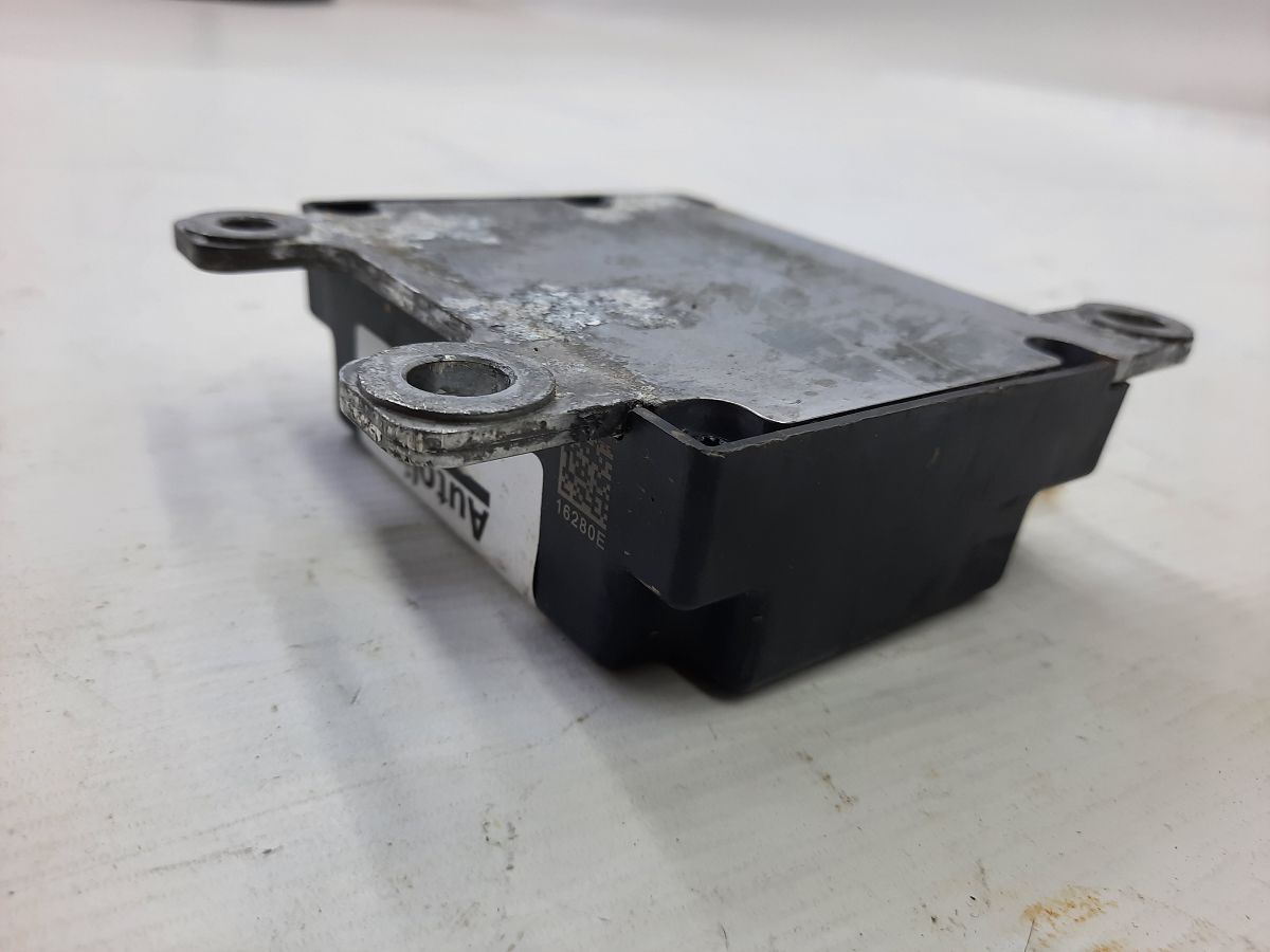 Sentra Блок управления Air bag (не рабочий) Nissan Sentra 2015-2019 988204FU9A Nissan Sentra 3