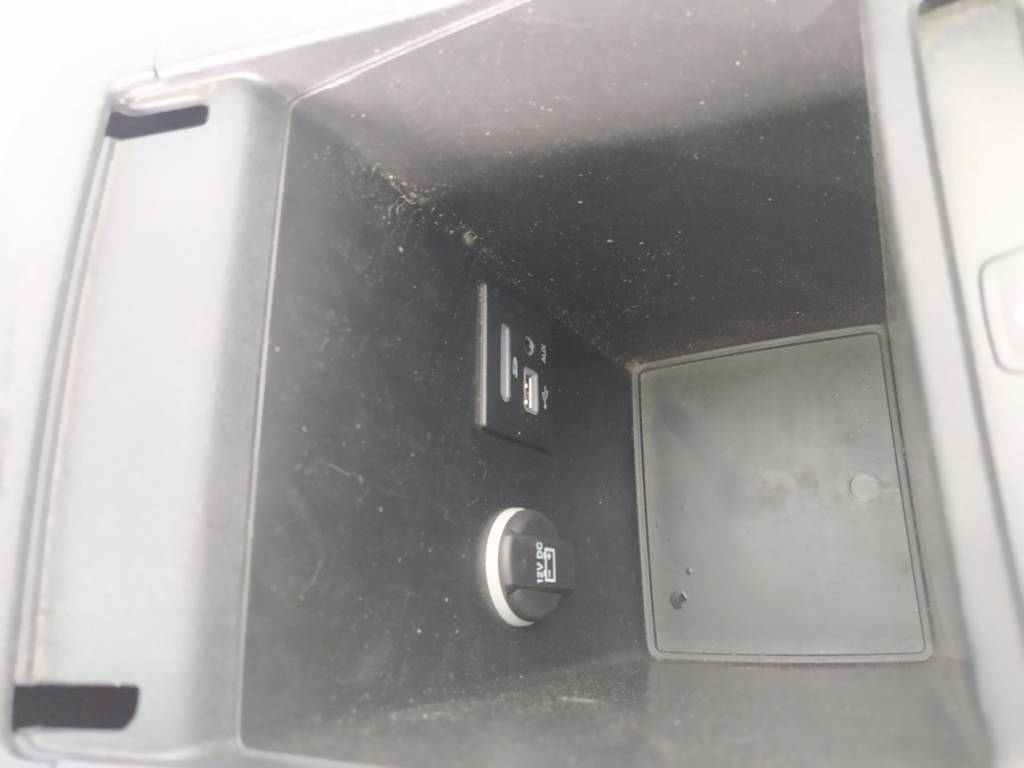 Dart Консоль центральна Dodge Dart 2014-2016 1YZ07DX9AC Dodge Dart 46