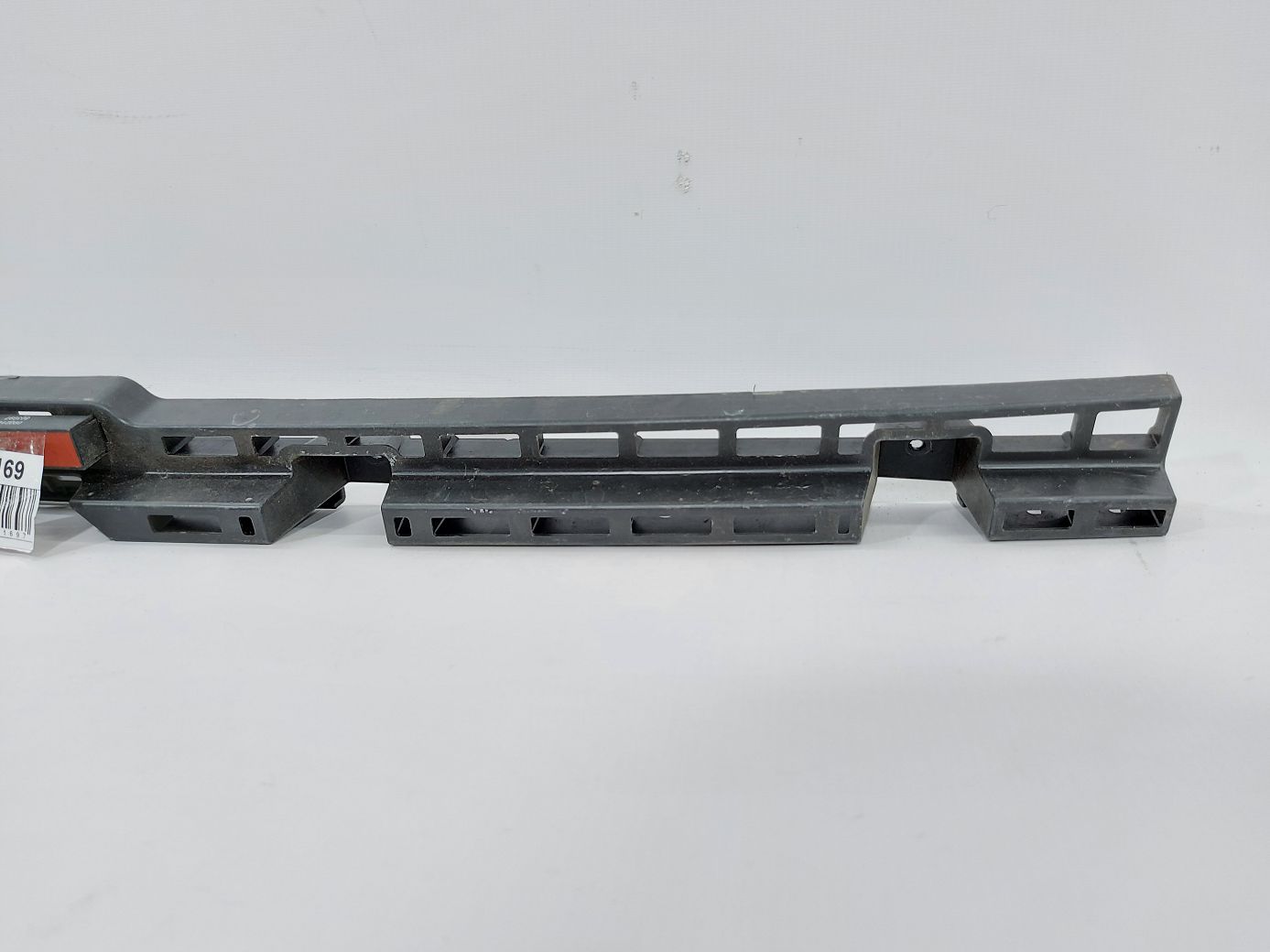 Volt Крепление бампера заднего центральное Chevrolet Volt 2011-2015 22820091 Chevrolet Volt 2