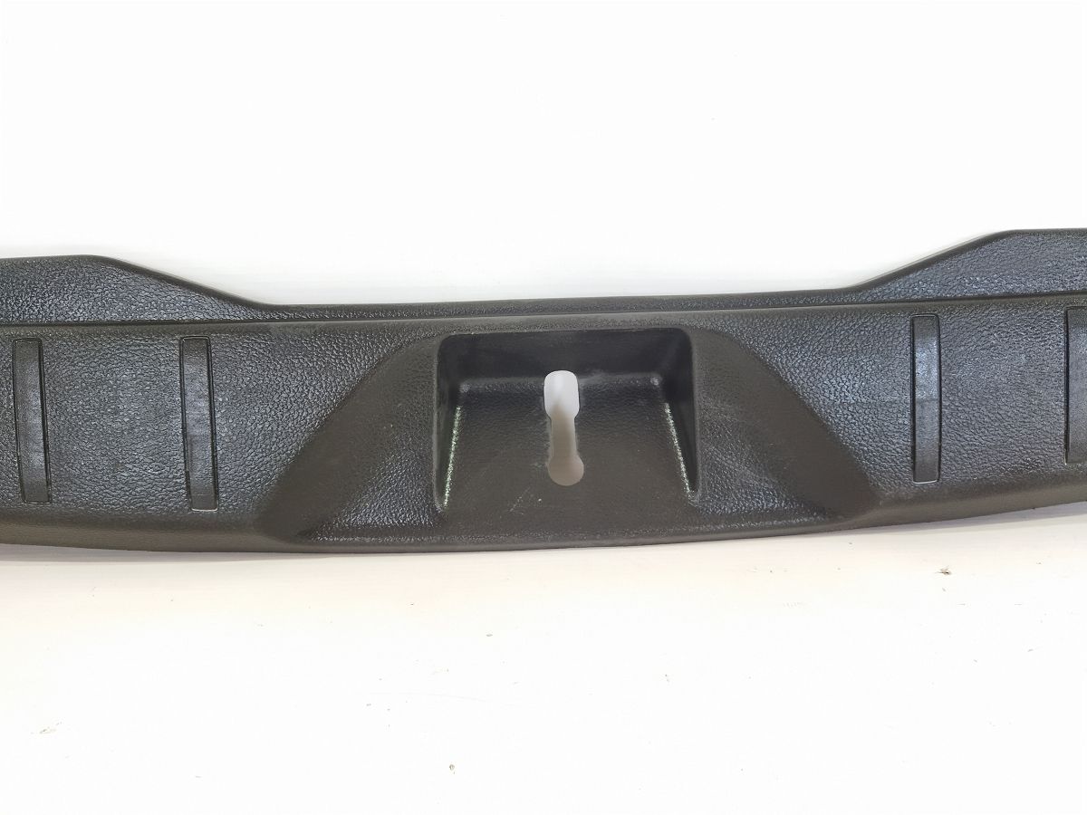 Forester Накладка проема багажника Subaru Forester 2014-2018 94026SG000VH Subaru Forester 3