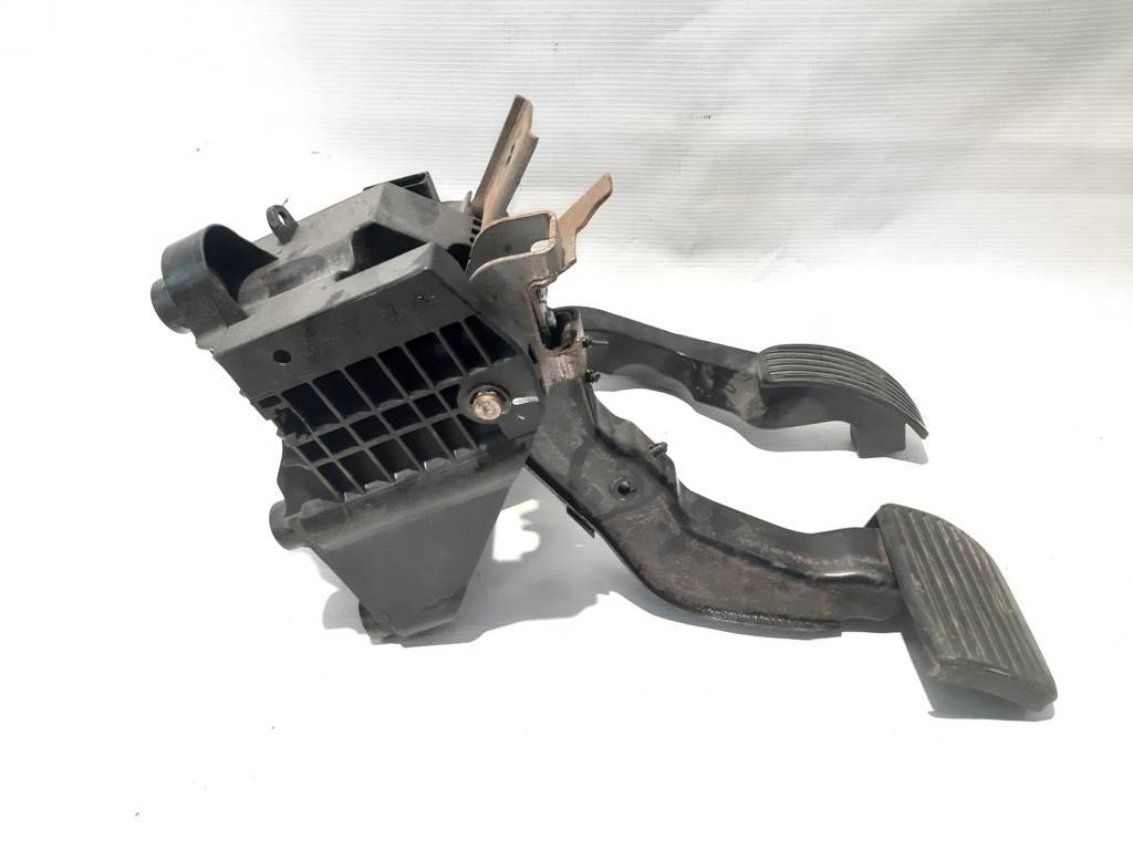 Dart Педаль гальма Dodge Dart 2015 4581693AG Dodge Dart 28