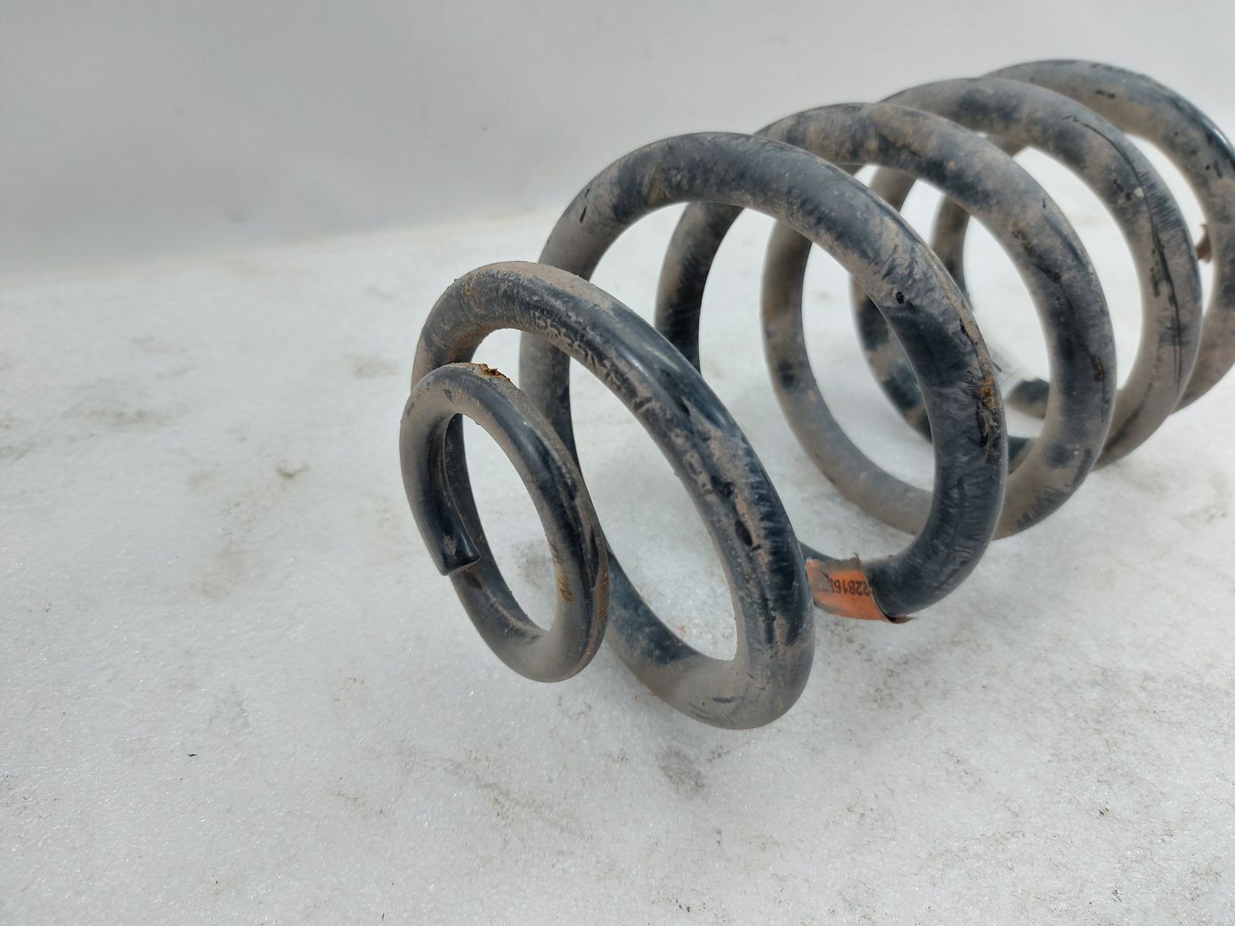 Malibu Пружина амортизатора заднього ліва/права (шлюб, бракує шматка) Chevrolet Malibu 2013-2015 22816872 Chevrolet Malibu 3