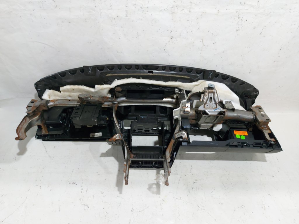 Passat s Торпеда Volkswagen Passat S 2012-2015 561857003L81X Volkswagen Passat S 38