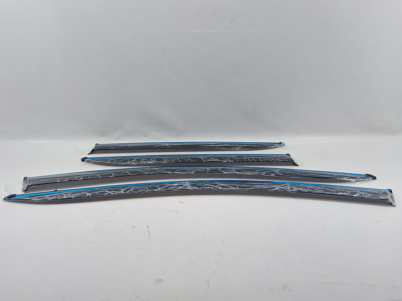 Ветровики боковых стекол. Дефлекторы окон Volkswagen dflc00004 Volkswagen ID.4 Crozz