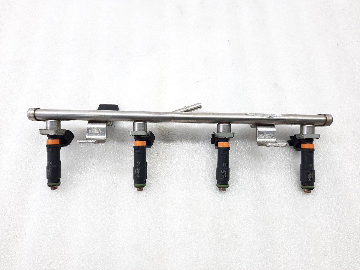 Dart Топливная рейка Dodge Dart 2013-2019 4593987AC Dodge Dart 2