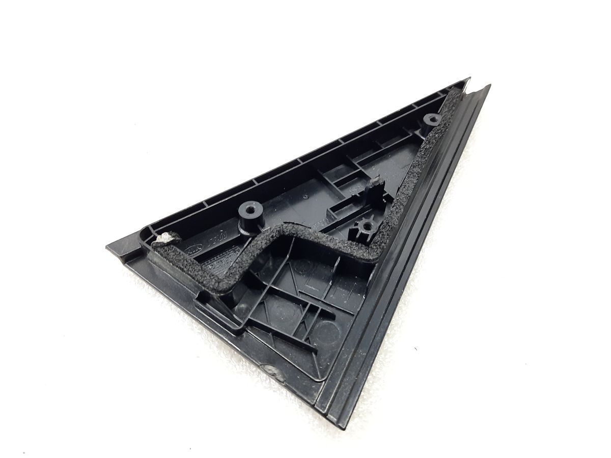 Soul Молдинг двері задньої лівої зовнішній (треуг) Kia Soul 2014-2019 83830B2000 Kia Soul 4