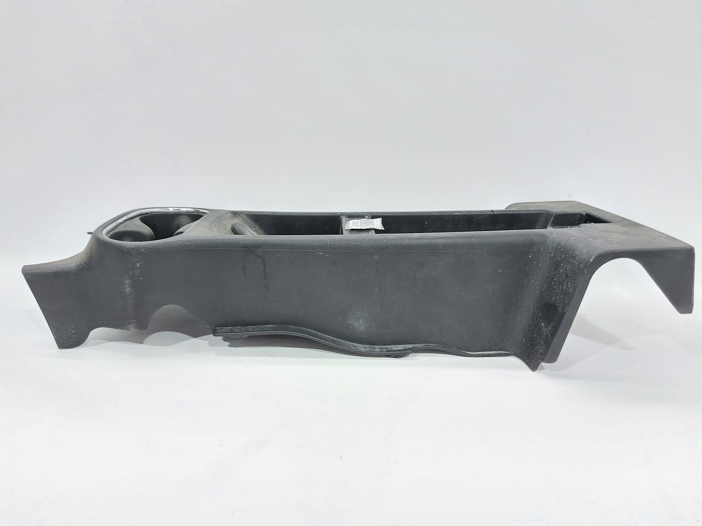Volt Консоль центральная задняя Chevrolet Volt 2013-2015 22926913 Chevrolet Volt 6 Volt Консоль центральная задняя Chevrolet Volt 2013-2015 22926913 Chevrolet Volt 6