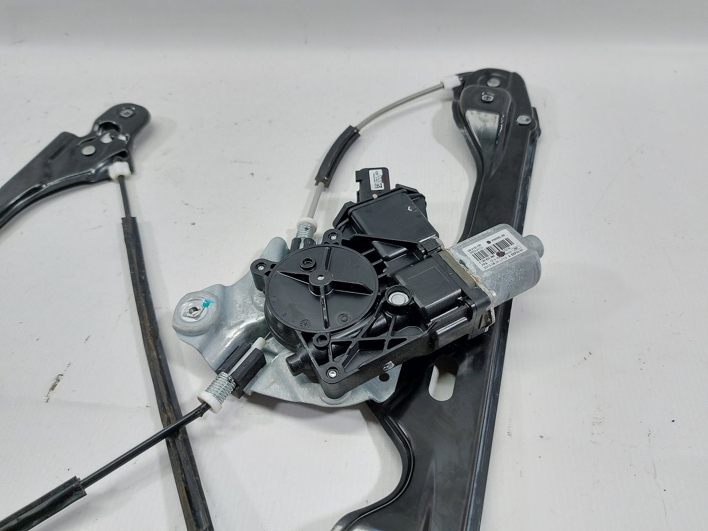 Regal Склопідйомник двері передньої правої Buick Regal 2013-2019 84005654 Buick Regal 2