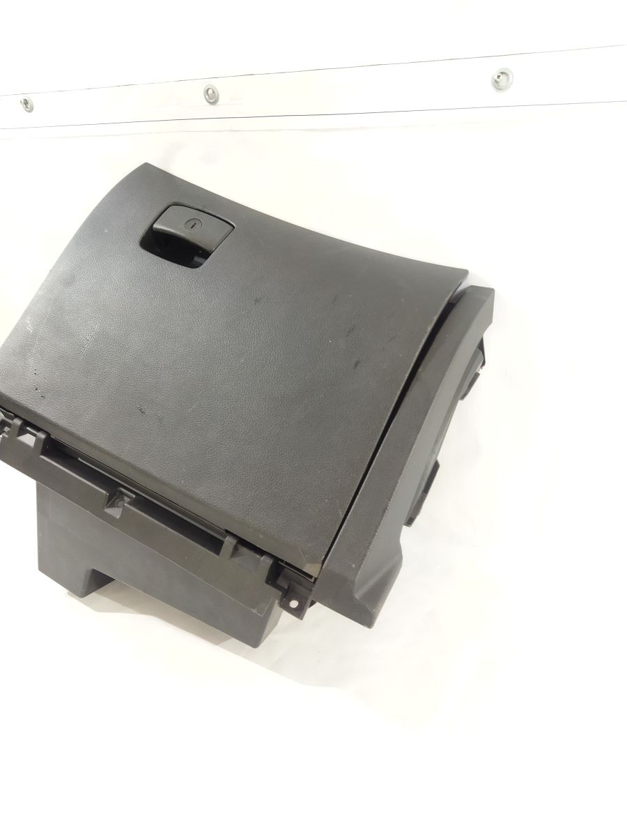 Altima Бардачок Nissan Altima 2013-2018 681023TA0B Nissan Altima 3