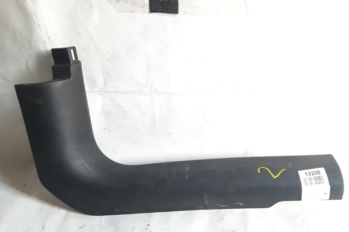 200 limited. Обшивка переднього порогу кутова права Chrysler 200 Limited 2015-2017 1XW74DX9AD Chrysler 200 Limited