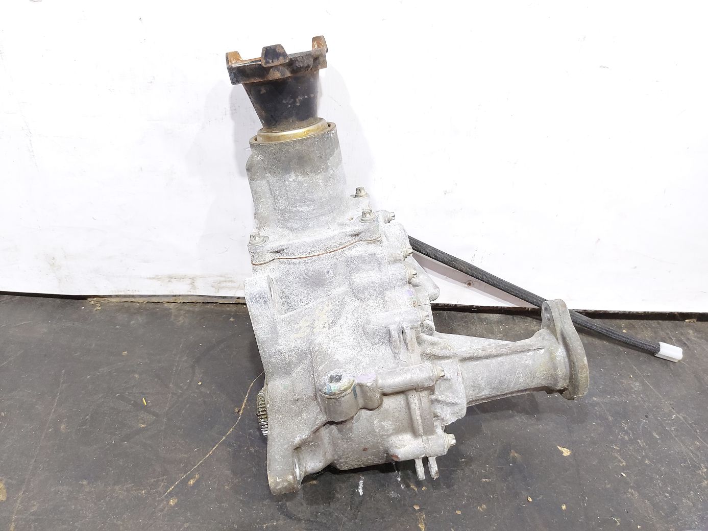 Trax. Раздаточная коробка (редуктор) Chevrolet Trax 2015-2020 42469677 Chevrolet Trax