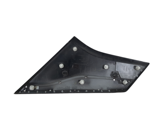 Bolt Молдинг кришки багажника лівий (дефект)  Chevrolet Bolt EV 2017-2021 42546467 Chevrolet Bolt EV 2