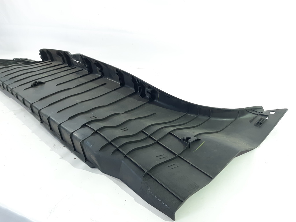 Camry Обшивка задней панели багажного отделения Toyota Camry 2006-2011 5838733090 Toyota Camry 4