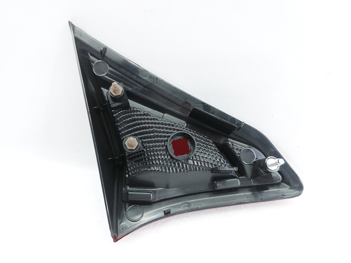 Задні ліхтарі Ліхтар кришки багажника правий Nissan Kicks 2018-2021 265505RA0B Nissan Kicks 4