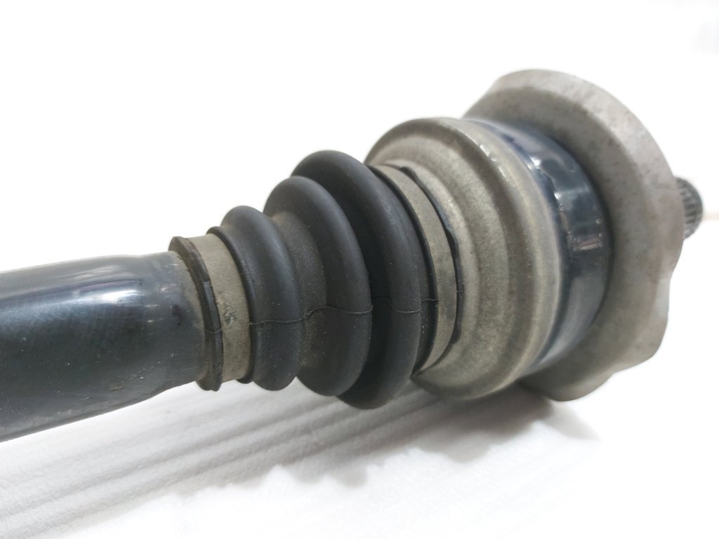 7 series Полуось задняя правая BMW 7 2010-2015 33207566086 BMW 7 3 7 series Полуось задняя правая BMW 7 2010-2015 33207566086 BMW 7 3