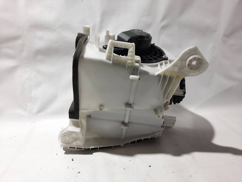 6 Моторчик пічки салону Mazda 6 2014-2015 GHR1-61-140B Mazda 6 6