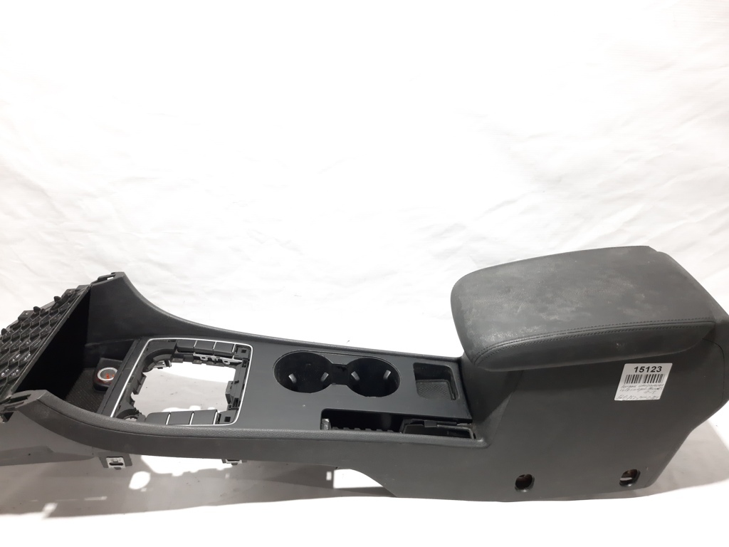 Passat s Консоль центральная Volkswagen Passat S 2012-2015 561863241C82V Volkswagen Passat S 25