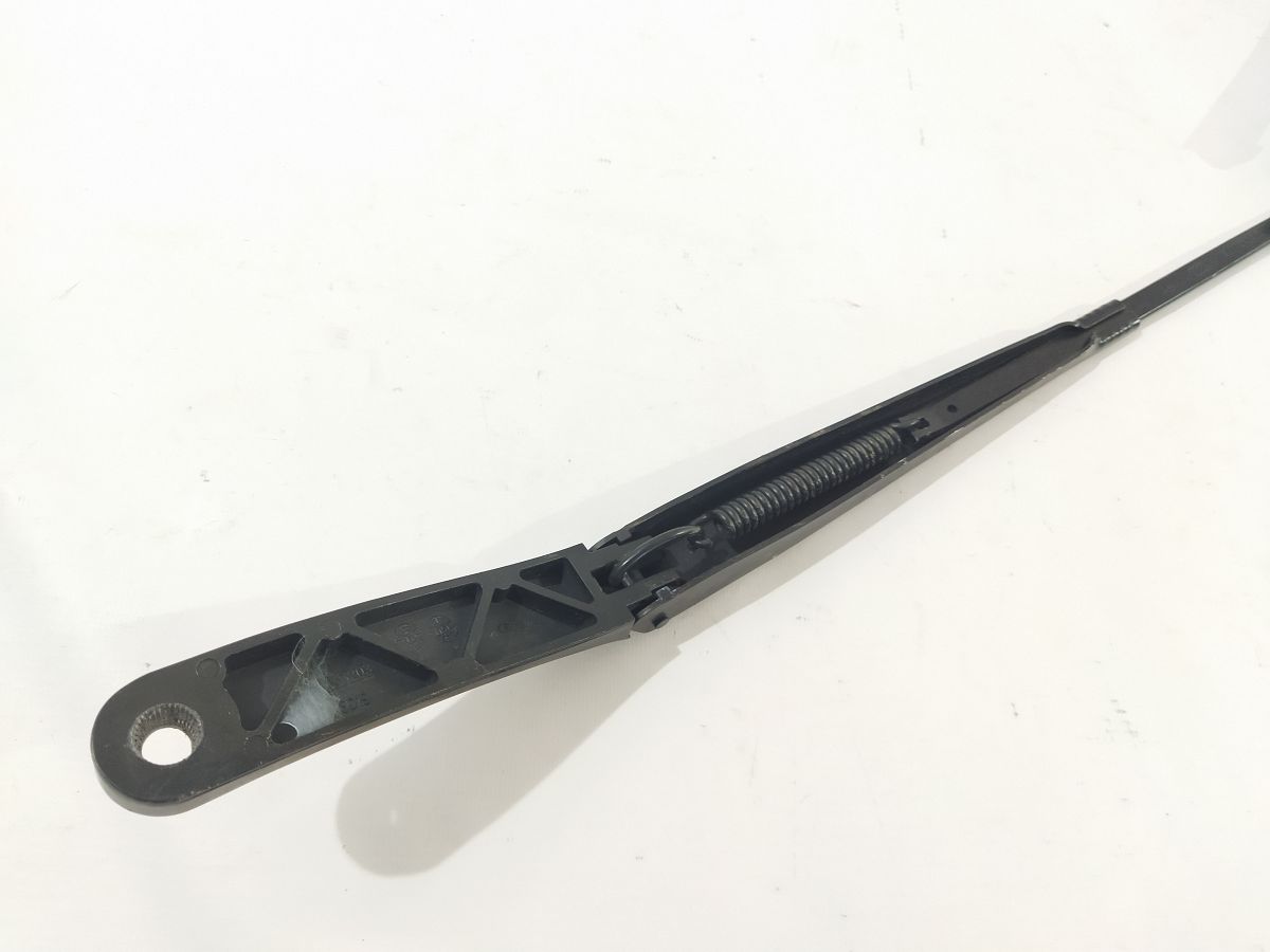 Fiesta Поводок дворника правый Ford Fiesta 2011-2019 FE8Z17526A Ford Fiesta 4 Fiesta Поводок дворника правый Ford Fiesta 2011-2019 FE8Z17526A Ford Fiesta 4