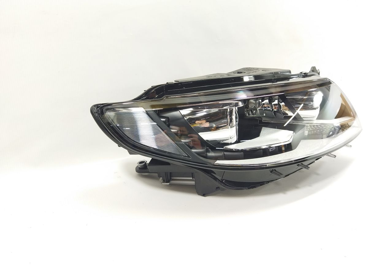 Фари головного світла Фара передня права (LED) Volkswagen Passat CC 2013-2018 3C8941754Q Volkswagen Passat CC 2