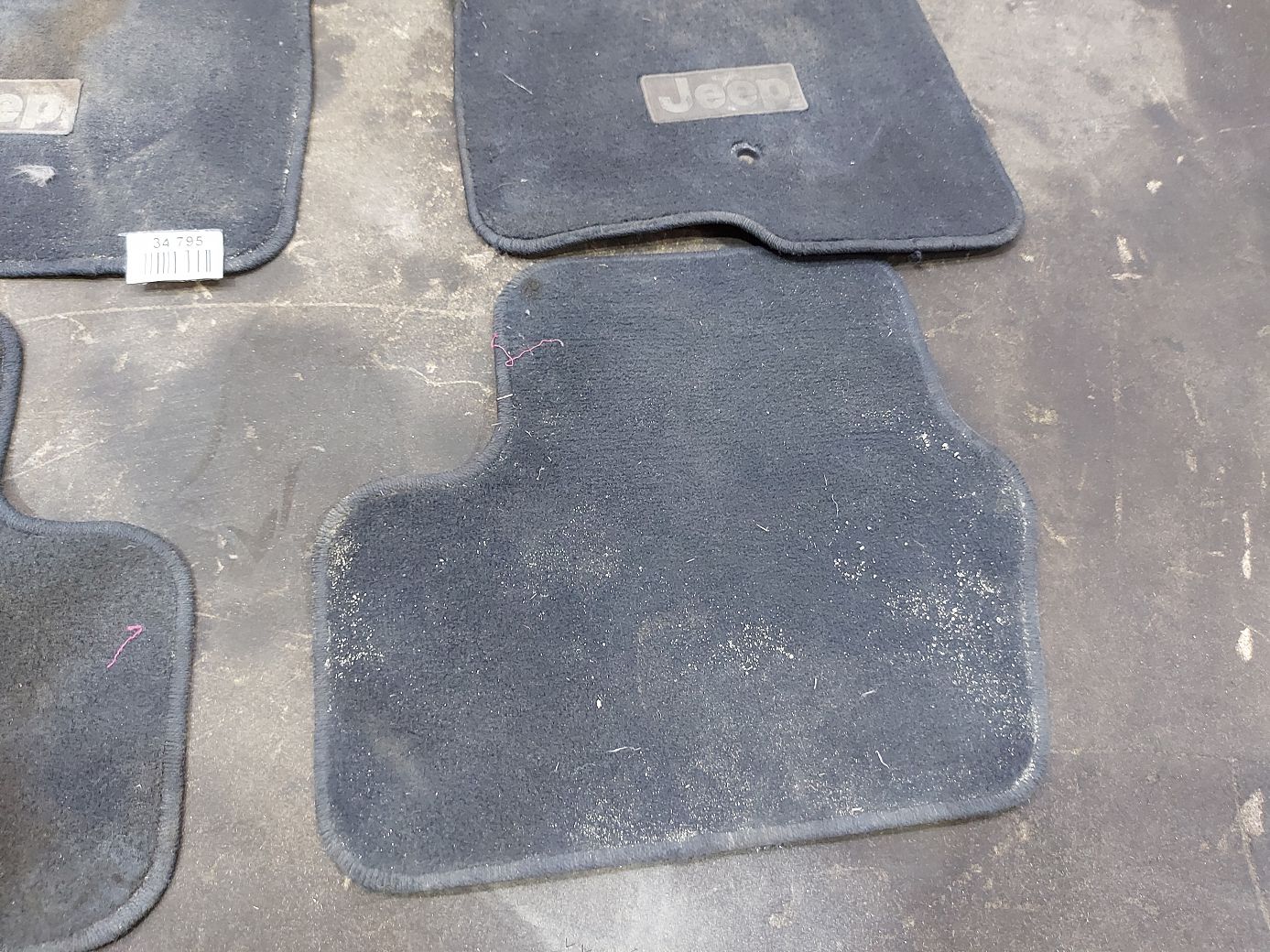 Patriot Коврики салона (к-кт) Jeep Patriot 2012 5SN121DVAA Jeep Patriot 3